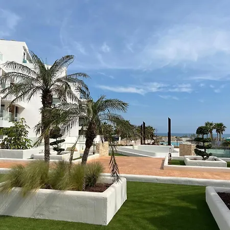 Nerea Beachfront Direct Access *